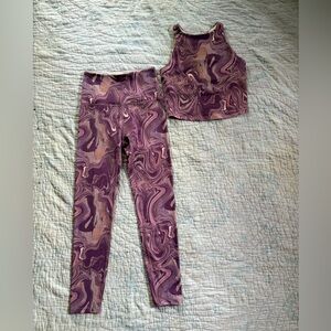 Beyond Yoga Women's Leggings and Top Set in Purple Marble